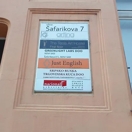 Hostel The Tesla Art Novi Sad